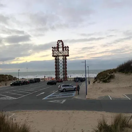 Near Belgian Coast Beach, Cleaning Included Apartment *
